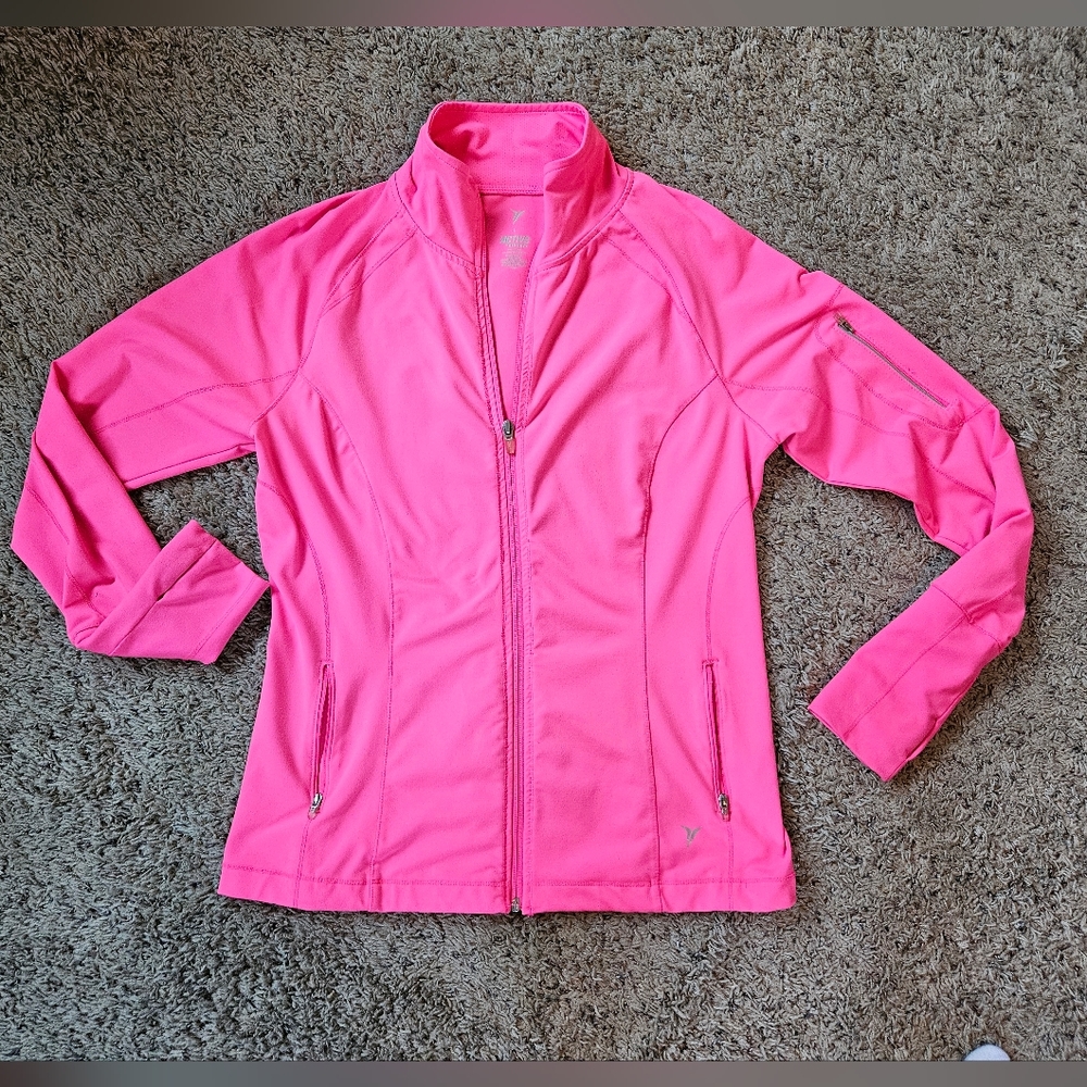 Form fitting exercise jacket w/thumb holes - Large